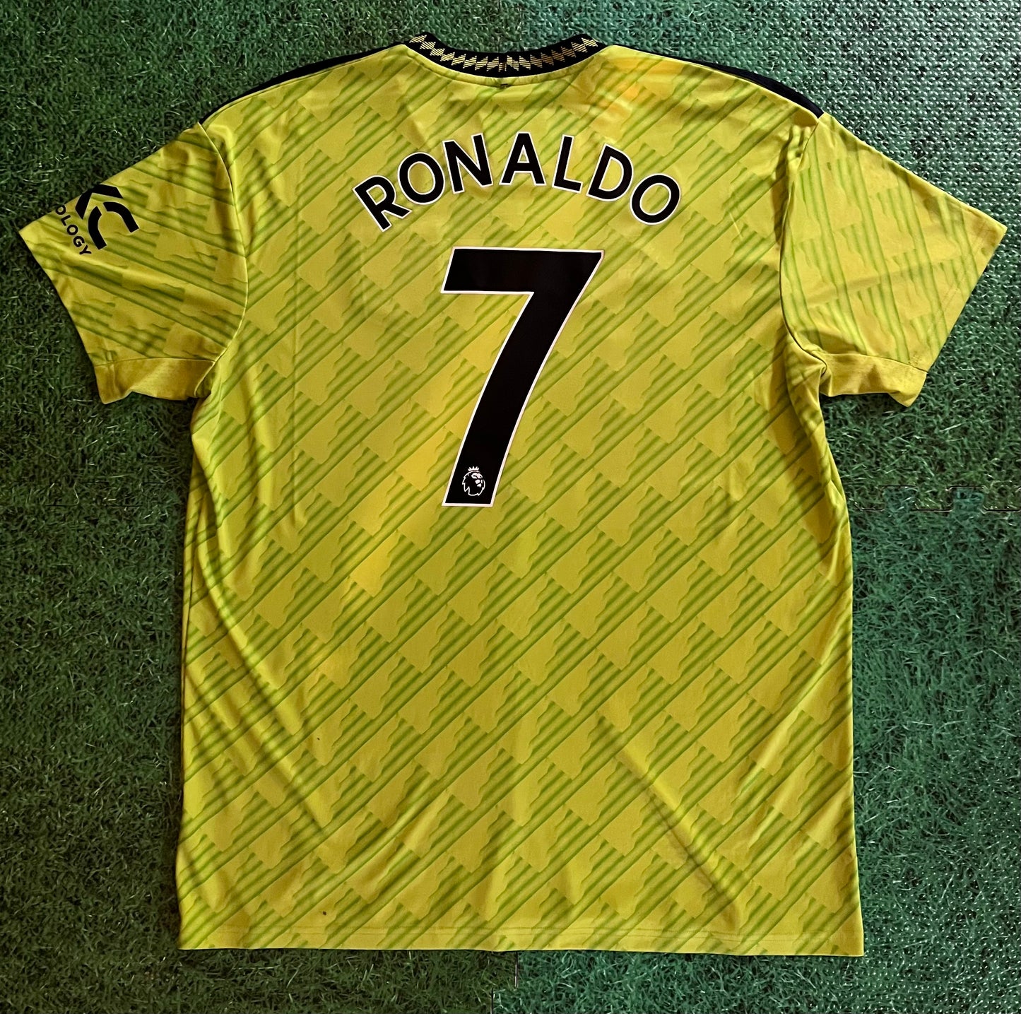 Ronaldo Man United 22/23 Third Shirt