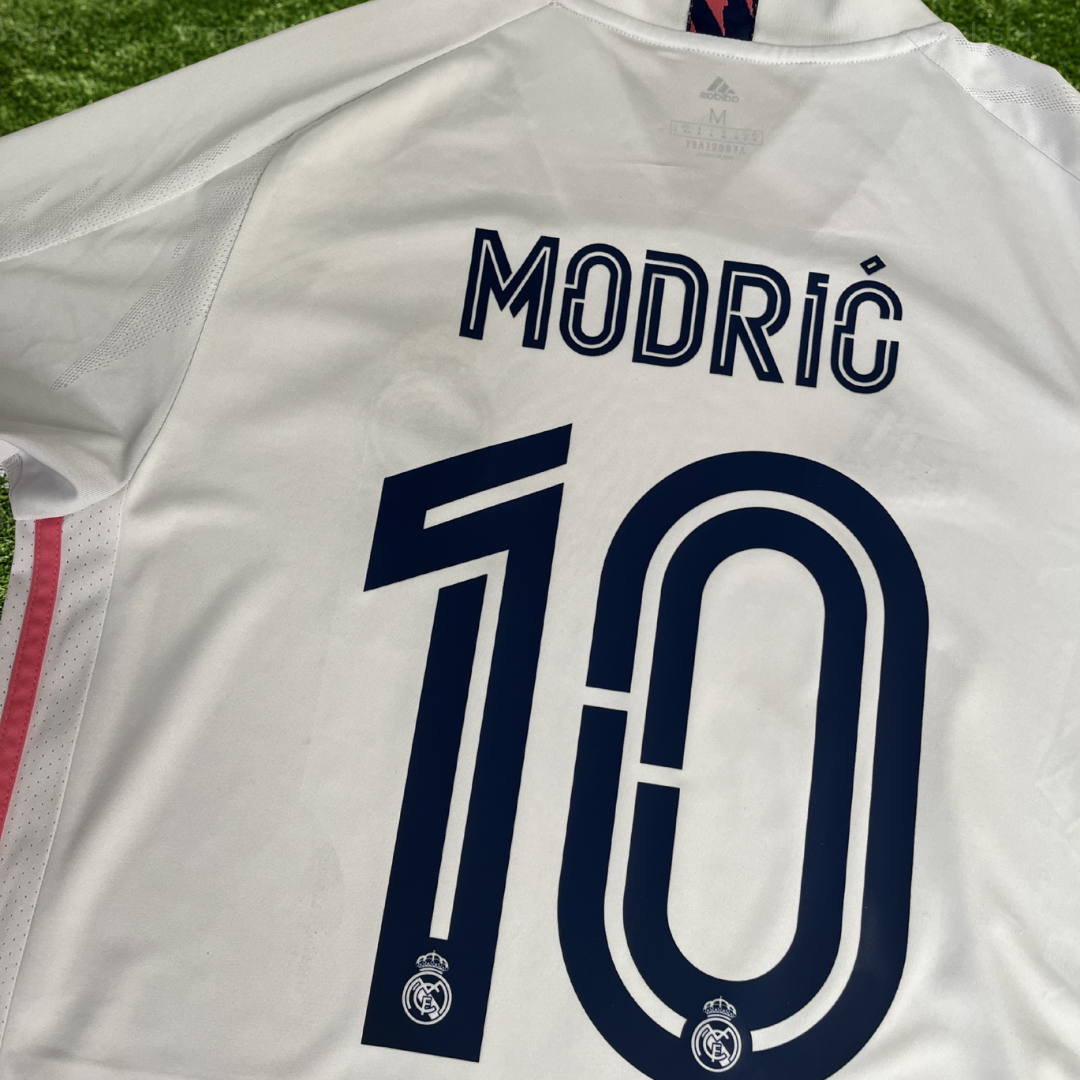 Real Madrid Modric Home Shirt 20/21 - M